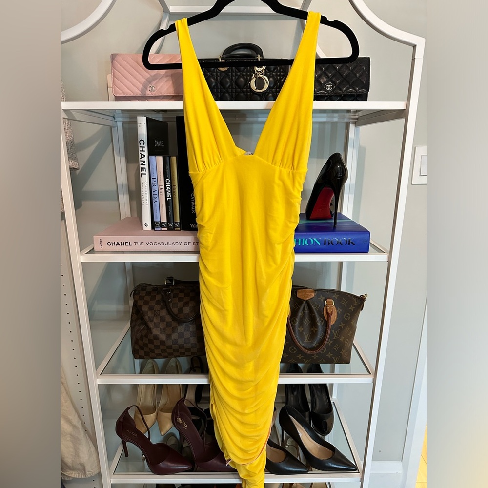 BRAND NEW WITH TAGS oh polly RUCHED PLUNGE MIDAXI DRESS IN YELLOW